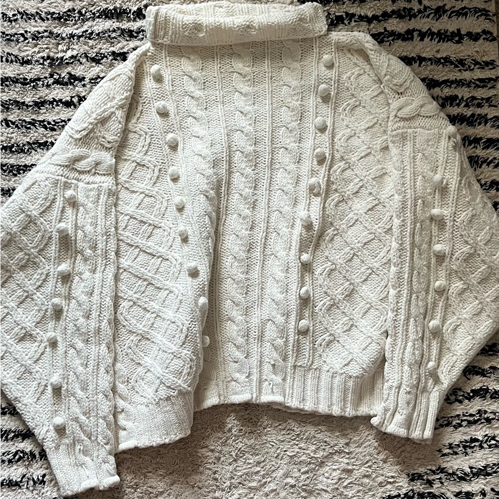 Perry Ellis sweater